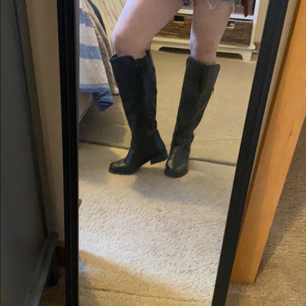 Guess boots